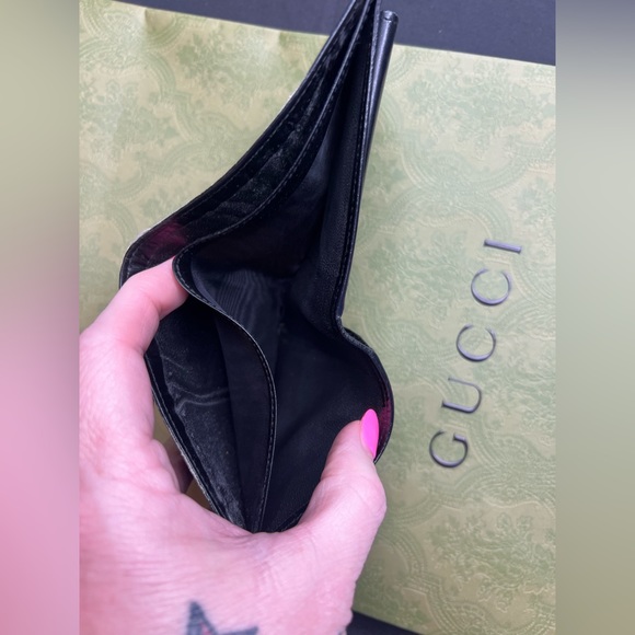 Authentic Gucci Wallet, Mens - Picture 11 of 12